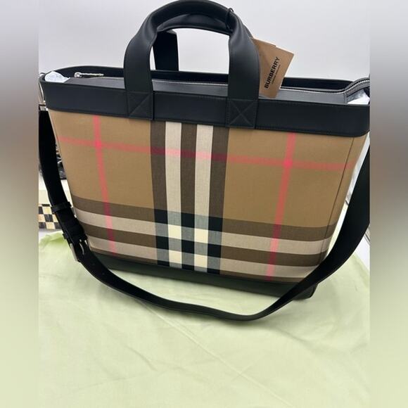 Women's Burberry Ormond giant leather check tote bag made in Italy NW - Picture 1 of 12